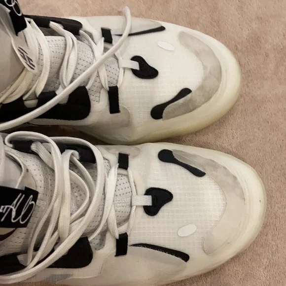 adidas White and Black Athletic Shoes - Picture 6 of 11